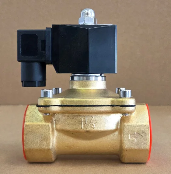 Solenoid 220V Brass Ports 1,25" Normal CLOSE
